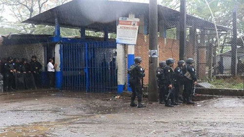 Un motín causa varias víctimas en Guatemala
